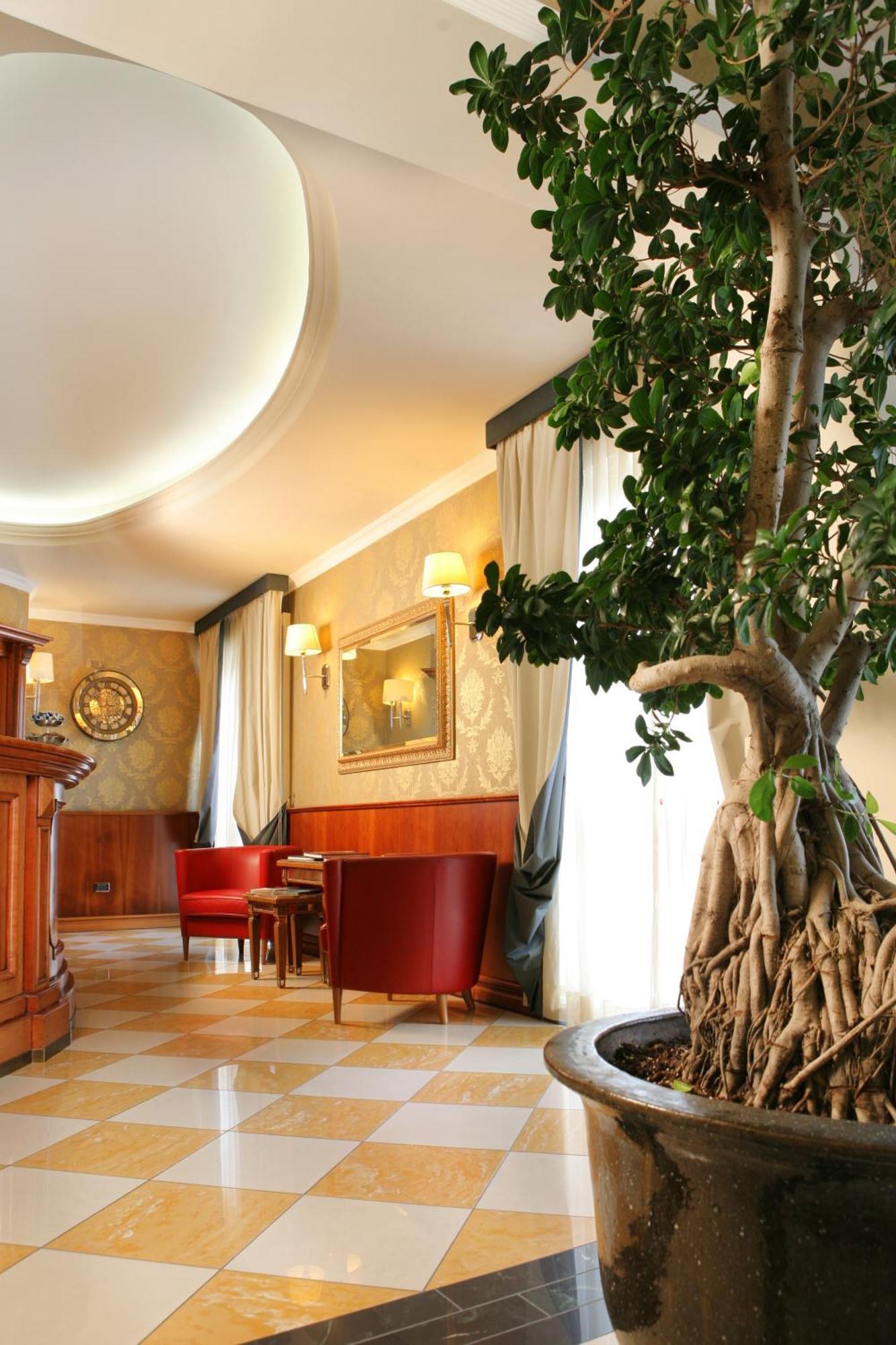 Regent Beach Hotel & Apartments เรจโจ ดี คาลาเบีย ภายนอก รูปภาพ